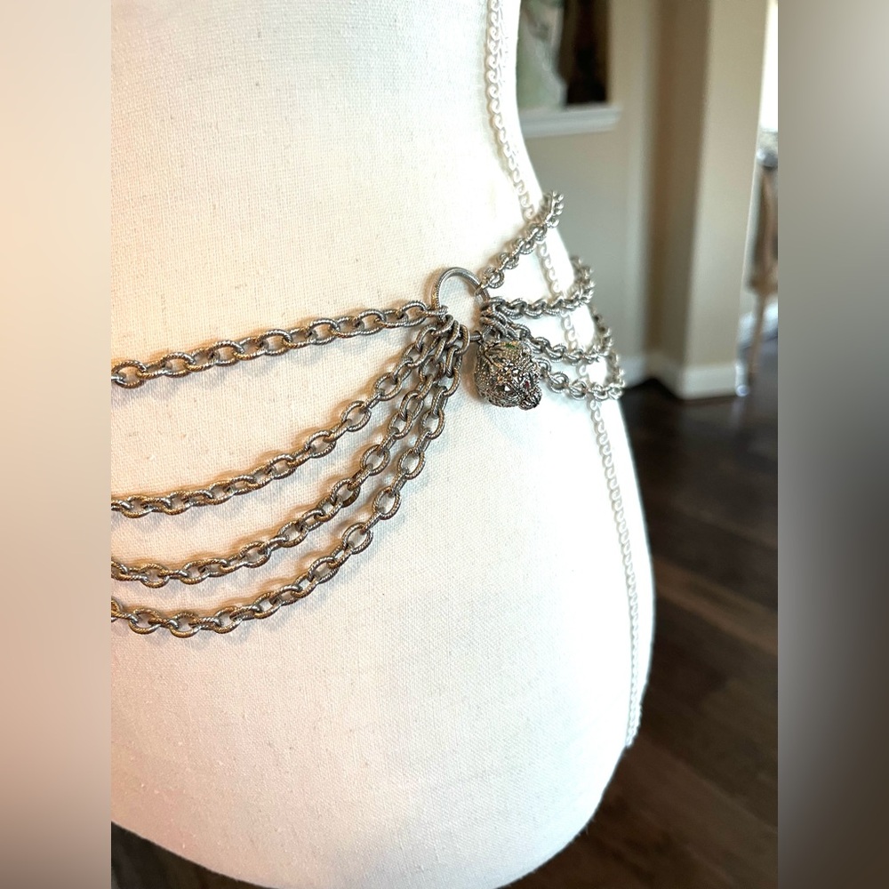 Vintage Silver Tone Scalloped Chain Link Filigree Belt Adjustable - Picture 2 of 14